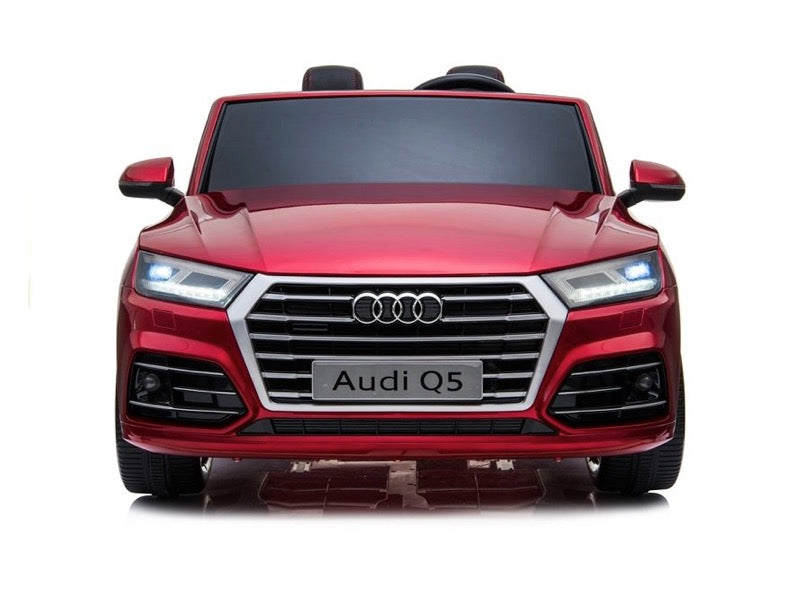 Audi Q5 version 2 places 12 volts ou version 4 moteurs + MP4 deux places